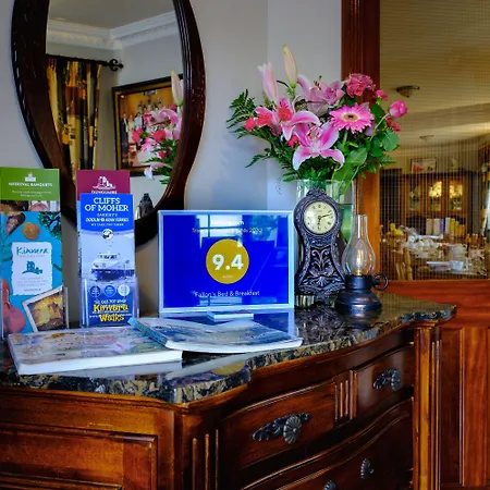 Couette-café Fallon's 4*